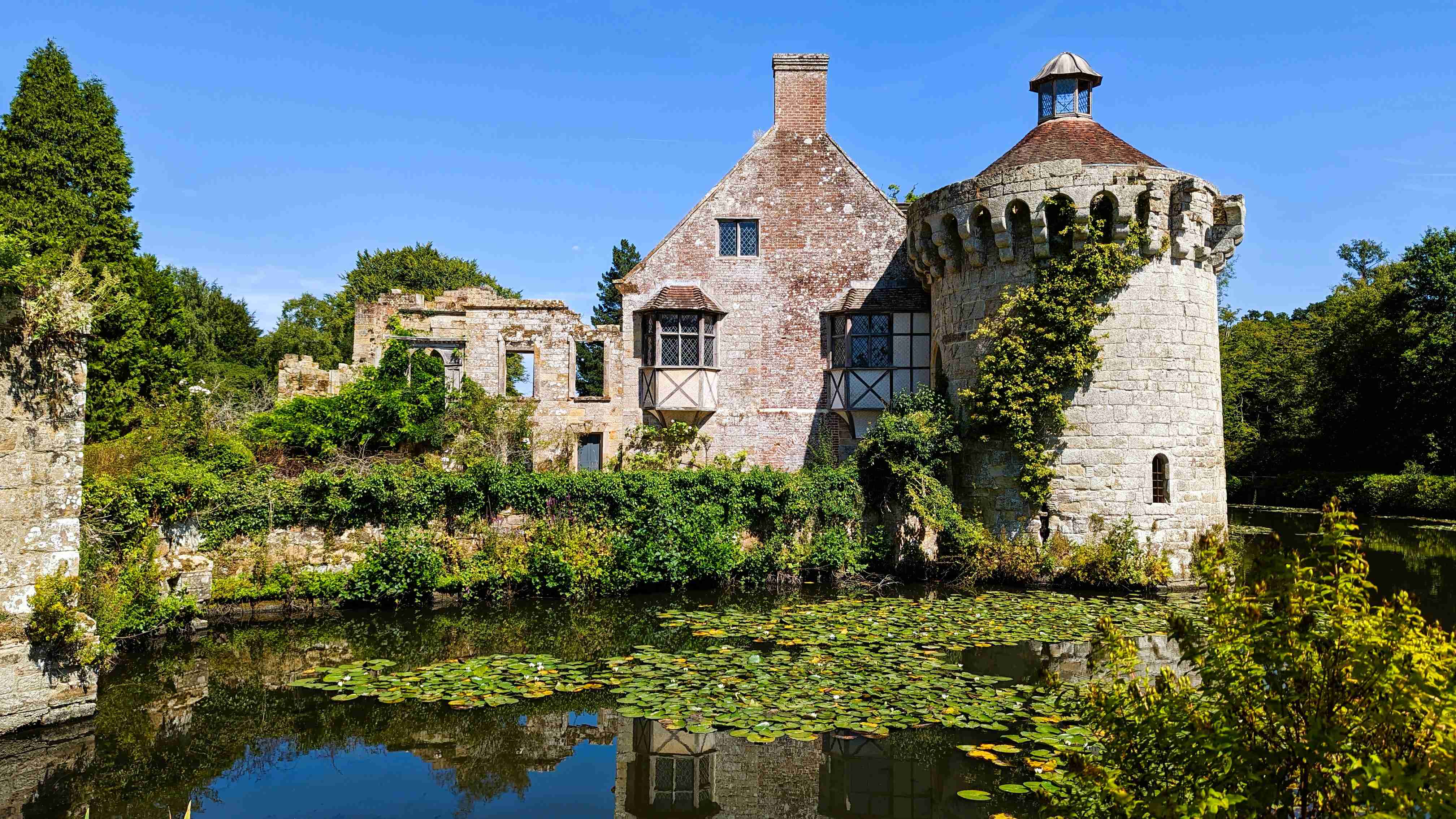 Scotney Castle